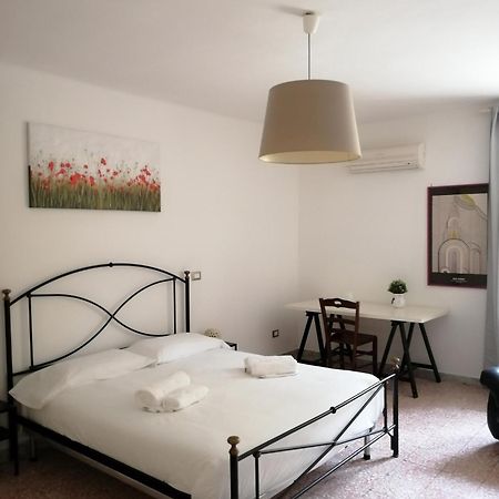 Casa Minu' - Affitti Brevi Italia Lägenhet Bari Exteriör bild