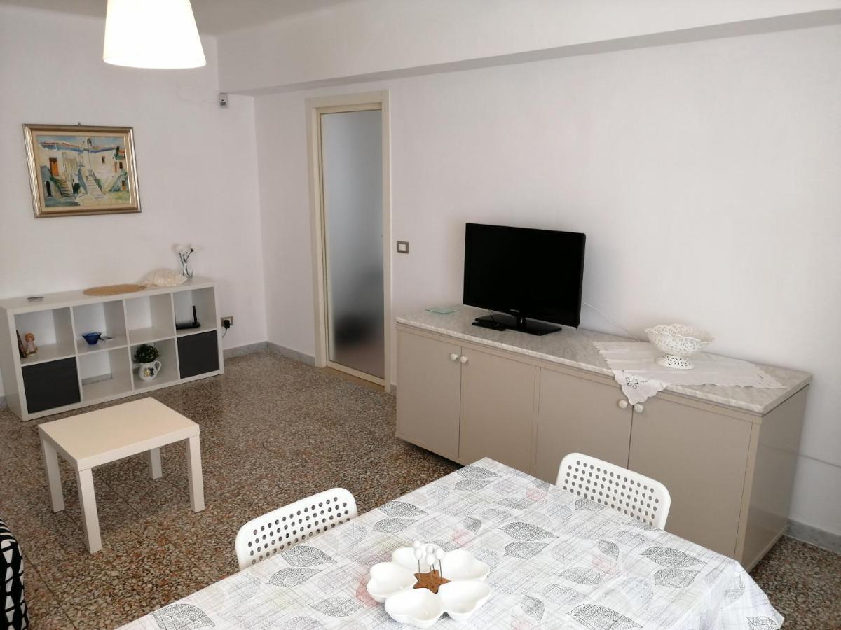 Casa Minu' - Affitti Brevi Italia Lägenhet Bari Exteriör bild